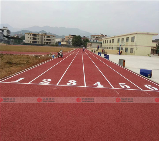 韶關（guān）翁源六裏小學